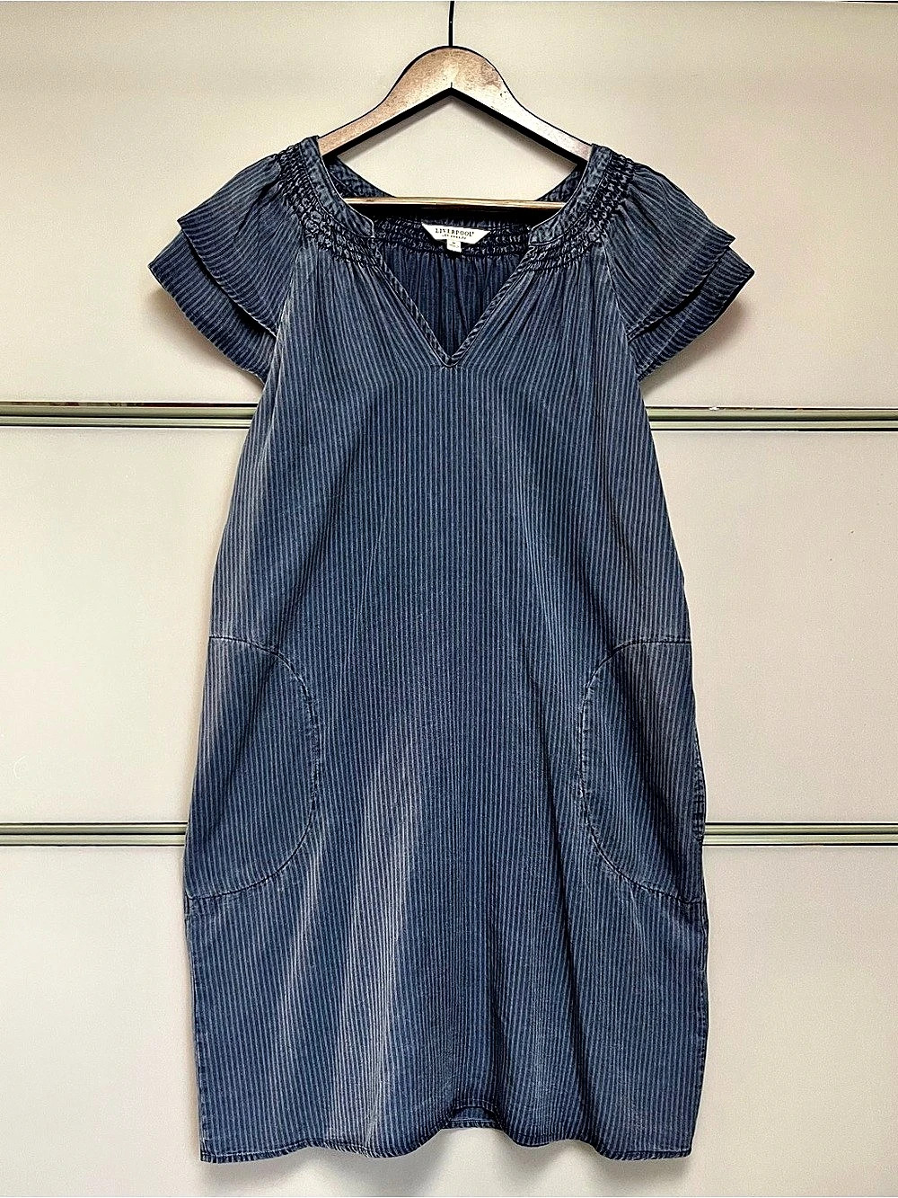 NWT Liverpool Los Angeles Denim Pinstripe Ruffle Sleeve Shift Dress M